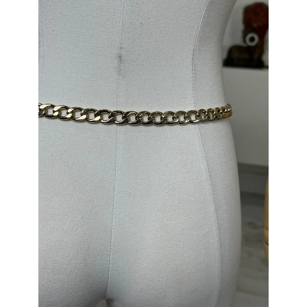 Gold Tone Chunky Chain Belt One Size Fits Most‎